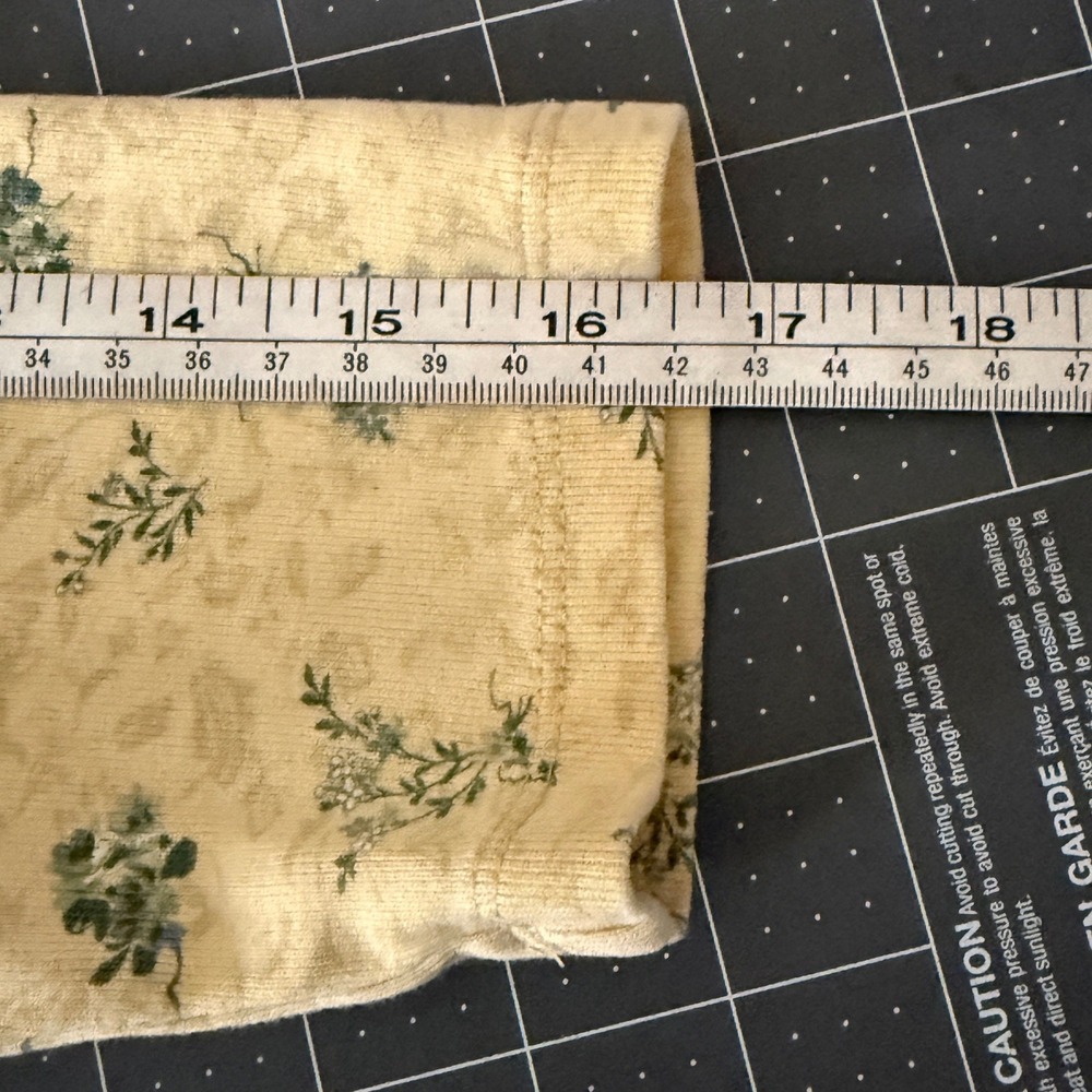 Vintage Sonoma Womens Medium Top Yellow Ditsy Floral Dainty Soft Girl Feminine - Picture 7 of 7